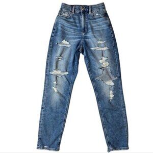 American Eagle Outfitters distressed medium wash Curvy Mom Jean size 0